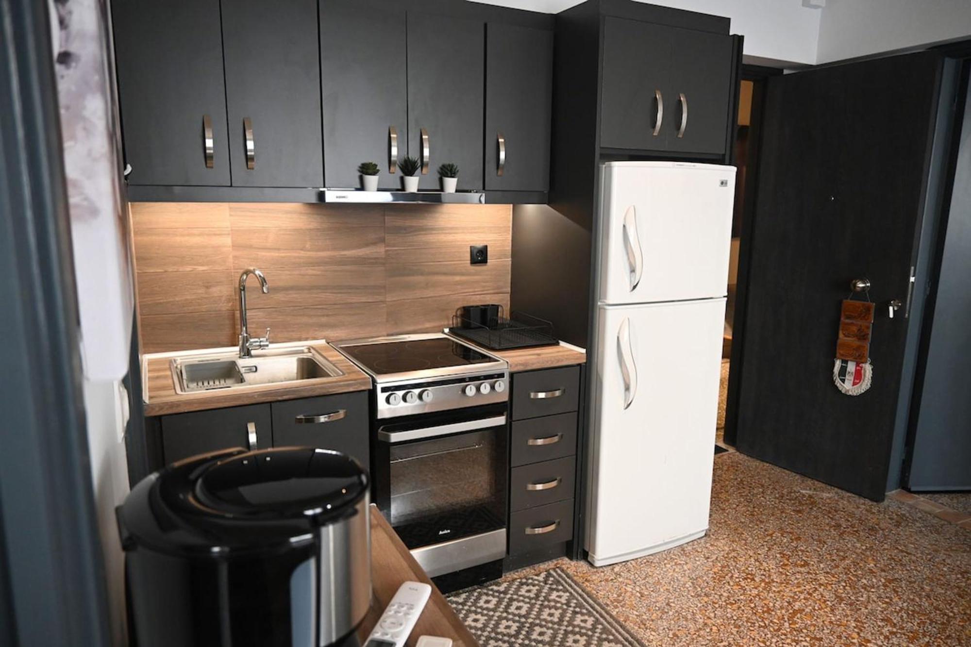 Haris 303 Apartment By Vpn Accomodation Athen Eksteriør bilde
